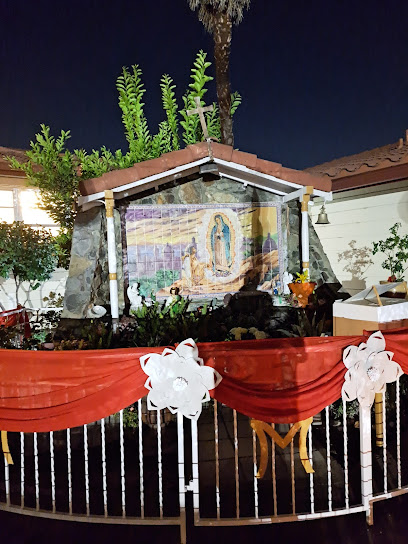 Iglesias Católicas en Fresno CA St. Anthony Mary Claret Church